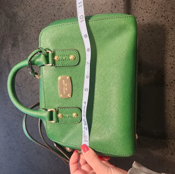 Michael Kors Green Bag - Picture 8 of 10